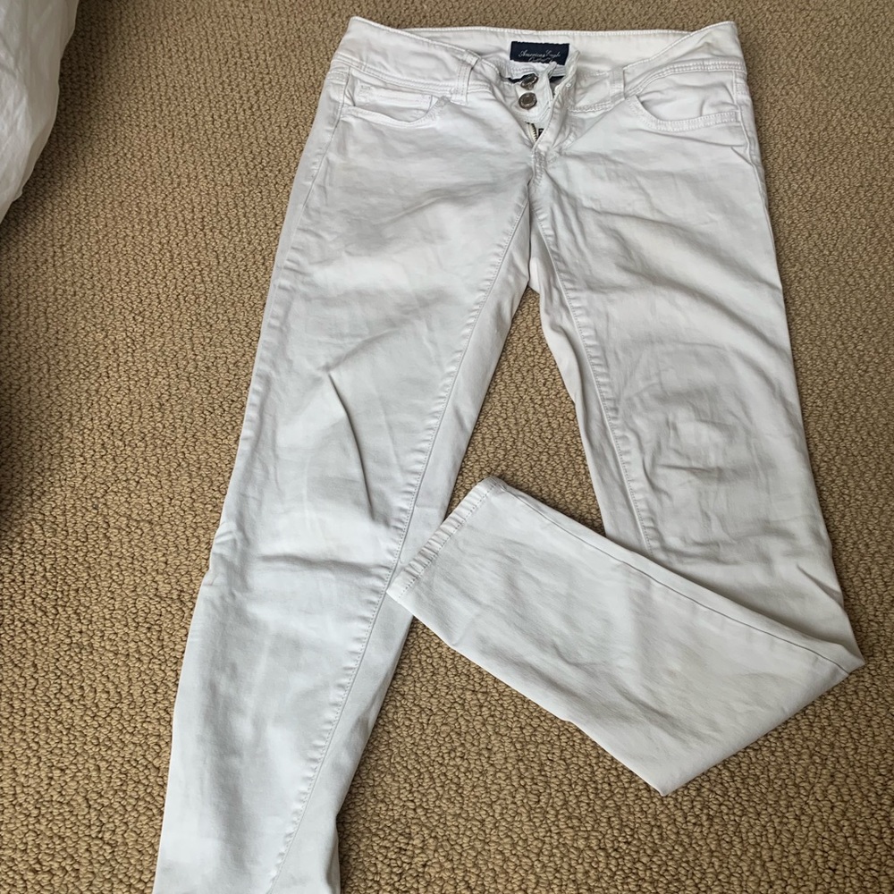 American Eagle white jeggings